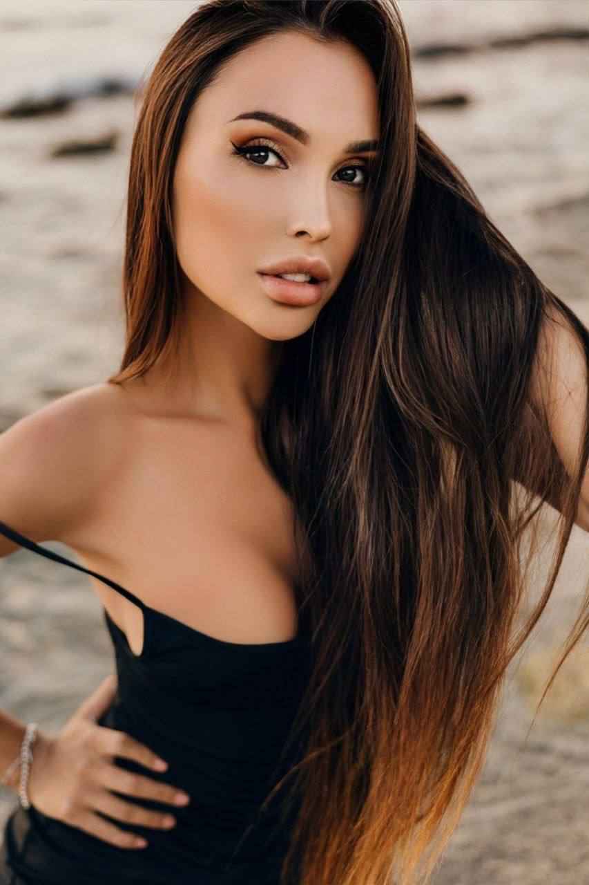 Anna VIP