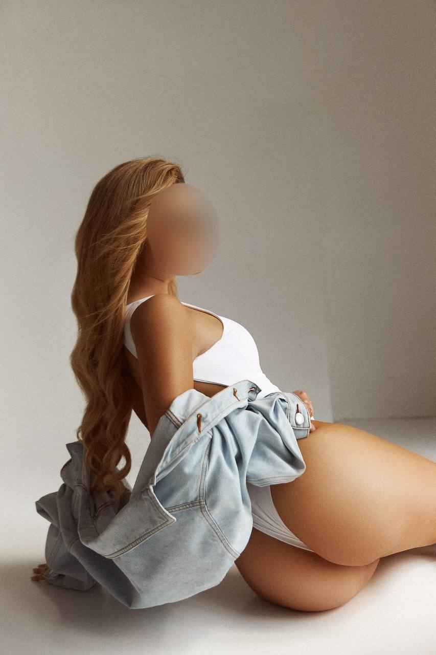 Ariella VIP